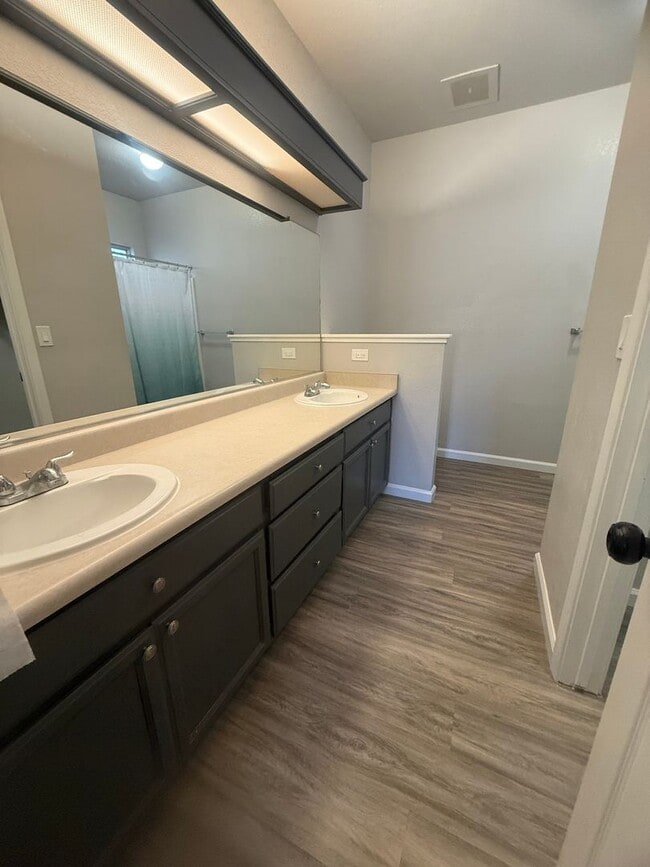 Building Photo - Coming Soon