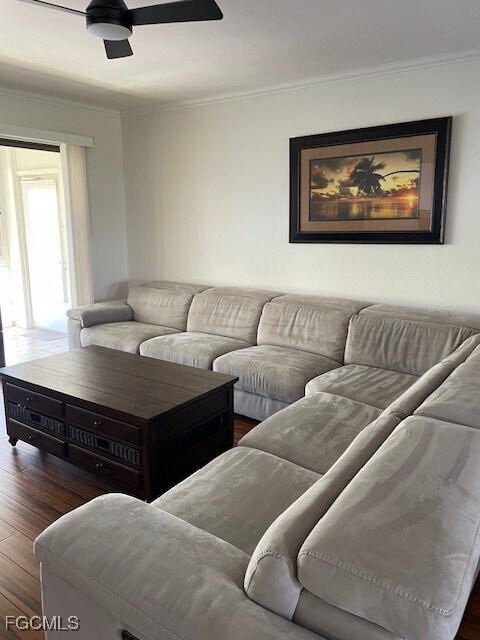 Building Photo - 632 Victoria Dr