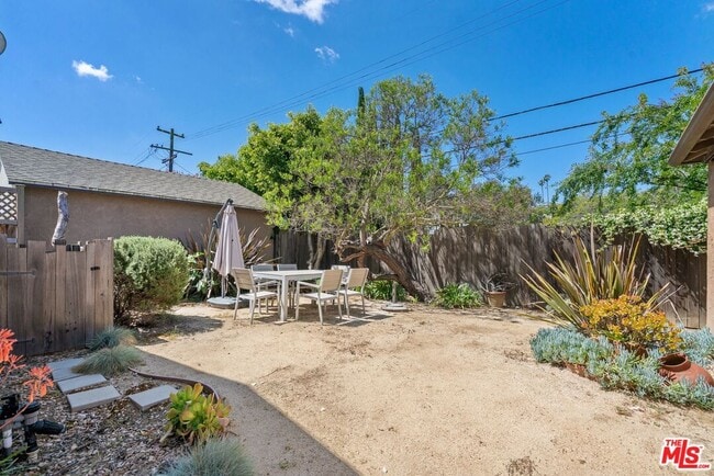 Building Photo - 2411 Castle Heights Ave