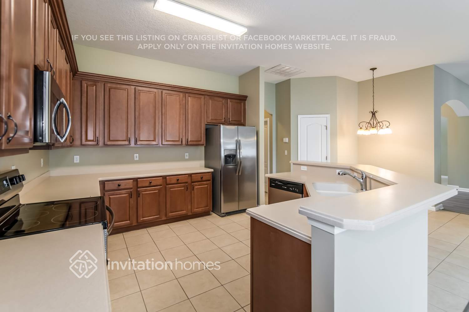 Building Photo - 281 Porta Rosa Circle