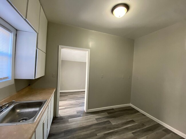 Building Photo - Welcome home!