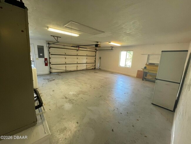 Building Photo - 524 Pelican Bay Dr