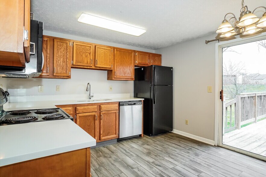 Building Photo - 4880 River Trail Ct