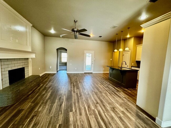 Building Photo - Cooper ISD beauty