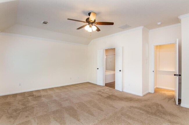 Building Photo - 147 Ledgestone Pl