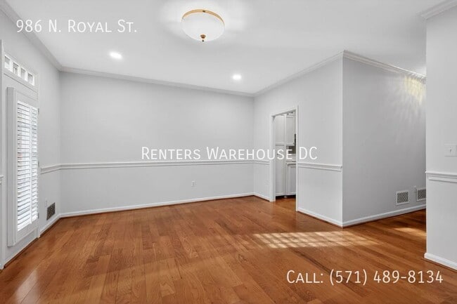 Building Photo - 986 N Royal St