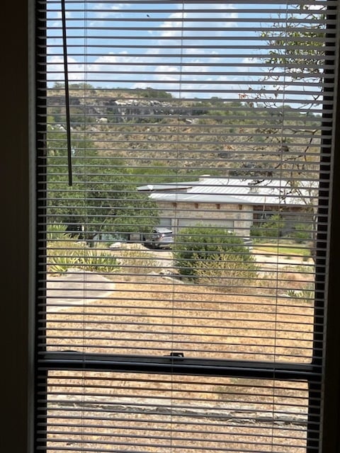 Building Photo - 1125 Los Escondidos Rd