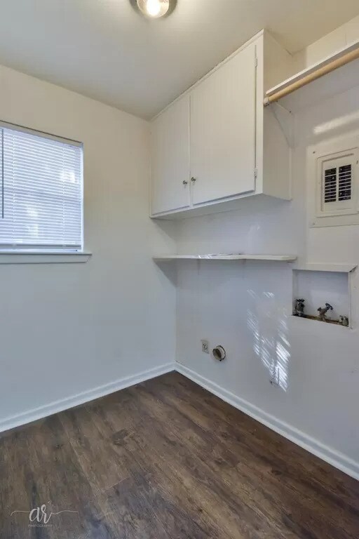 Building Photo - 4626 Don Juan St