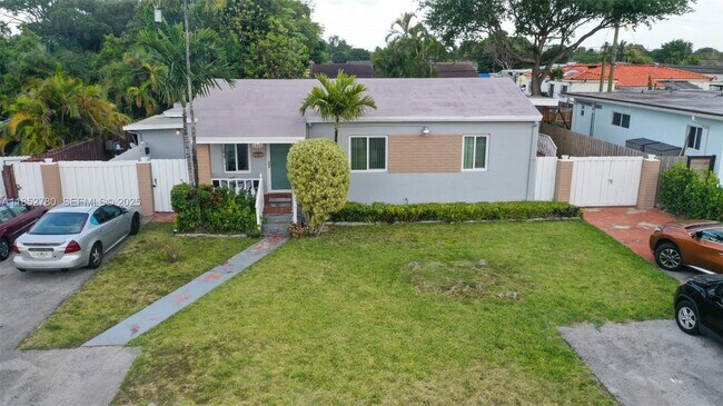 Building Photo - 1721 SW 75th Avenue Rd