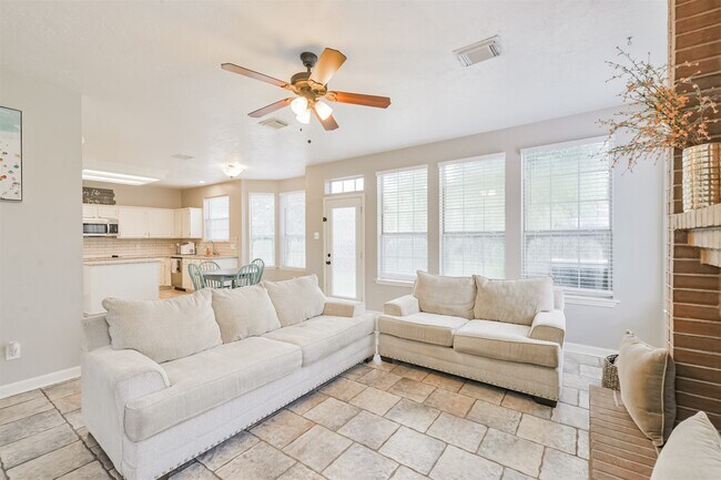 Building Photo - 20422 Maple Meadows Ct