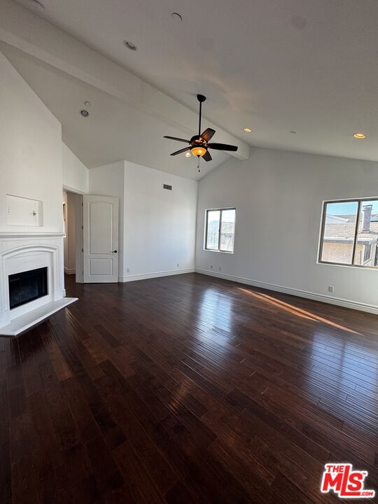 Building Photo - 2005 Robinson St