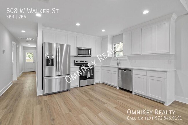 Building Photo - 808 W Walker St