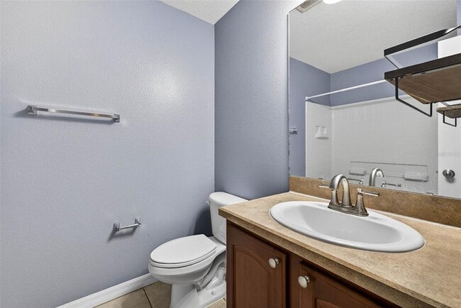 Building Photo - 6745 Breezy Palm Dr