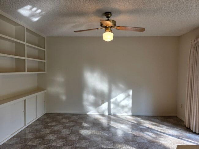 Building Photo - 6336 Stone Bridge Rd