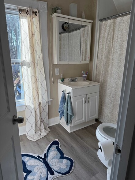 Building Photo - 146 Pleasant St