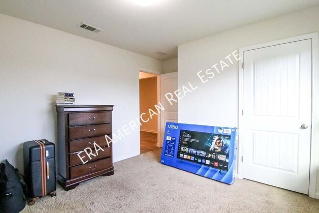 Building Photo - 808 Moorhen Wy