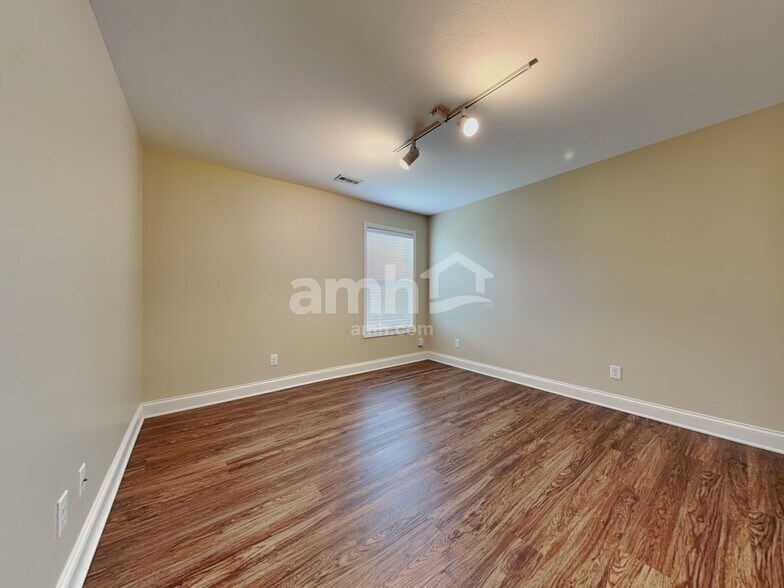 Building Photo - 3333 Cedar Branch Rd