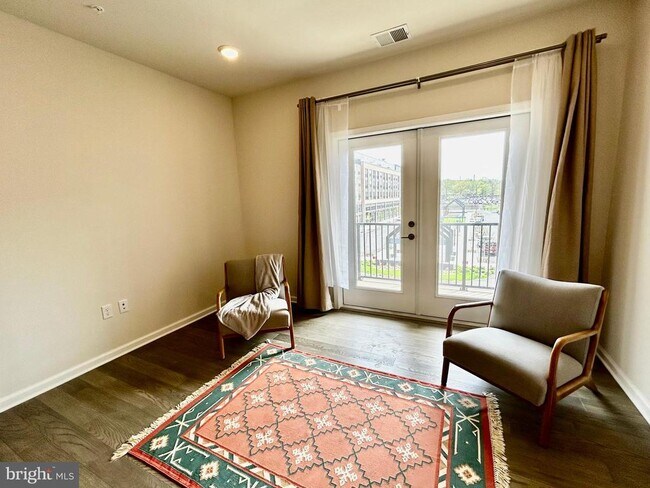 Building Photo - 1 Culvert Dr