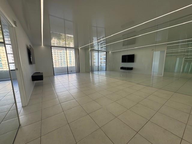 Building Photo - 600 Three Islands Blvd