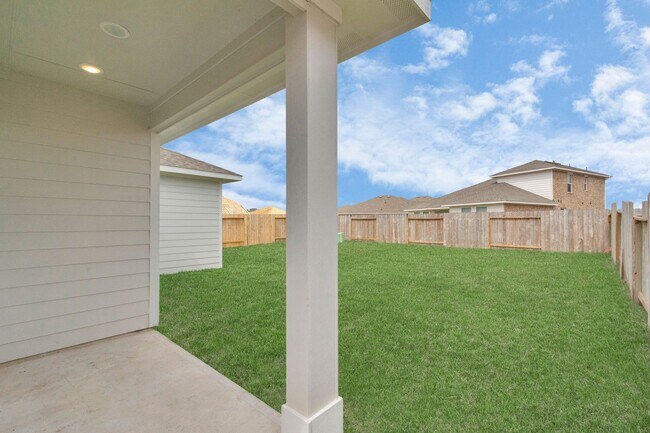 Building Photo - The Maple – Spacious Design, Exceptional L...