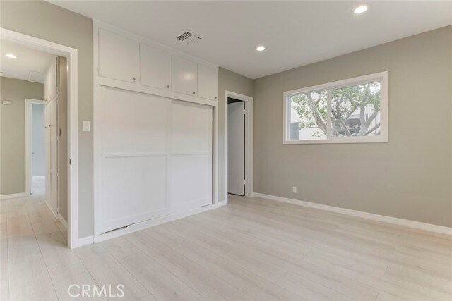 Building Photo - 10935 Nassau Ave