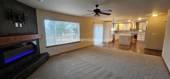 Building Photo - Beautifully Updated home in Covington WA