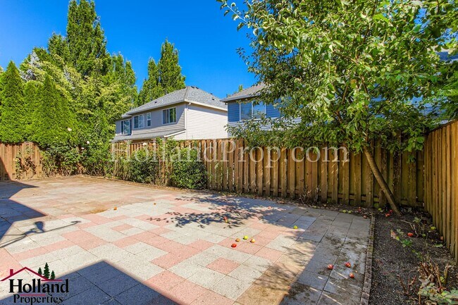 Building Photo - Spacious 4-Bedroom Home in Orenco Gardens ...