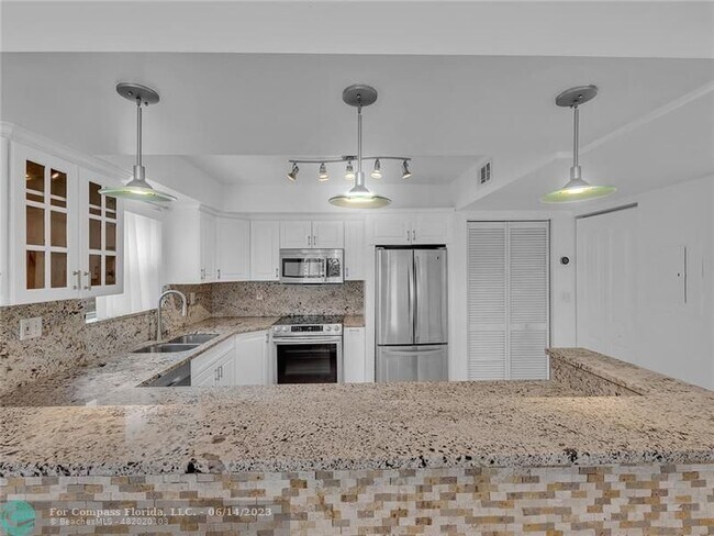 Building Photo - 3287 NW 44th St