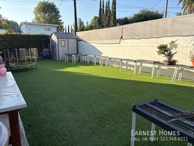 Building Photo - 7051 1/2 White Oak Avenue-