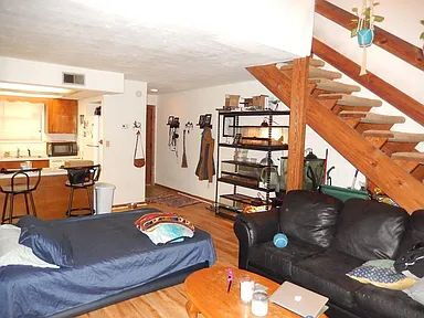 Building Photo - Spacious 1BR Retreat Near FSU & TCC – Vaulted Ceilings, Private Deck & Washer/Dryer Included!