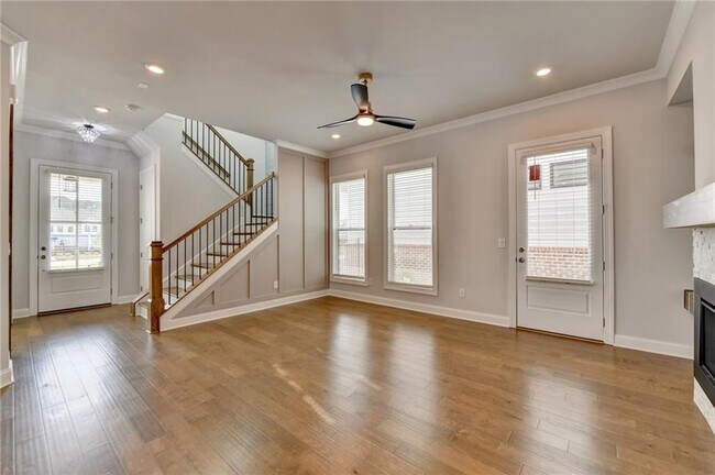 Building Photo - 4536 Molder Dr