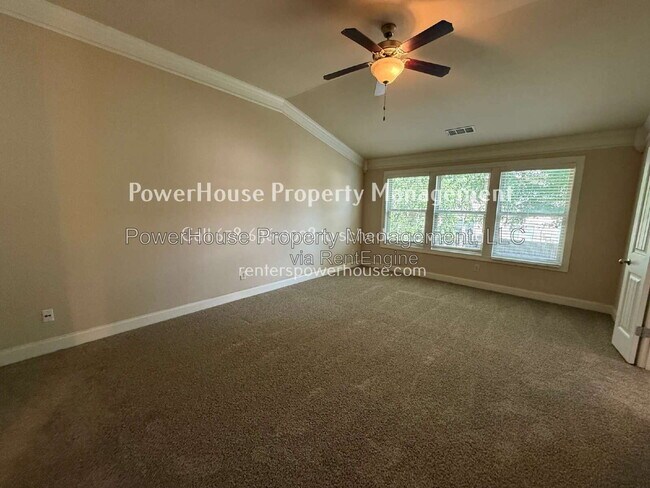 Building Photo - 1045 Township Cir