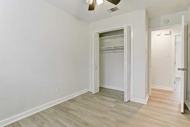 Building Photo - 5205 Palo Blanco Ln