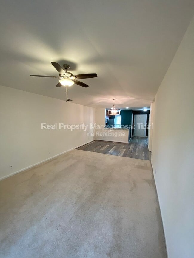 Building Photo - 924 Ironwood Dr