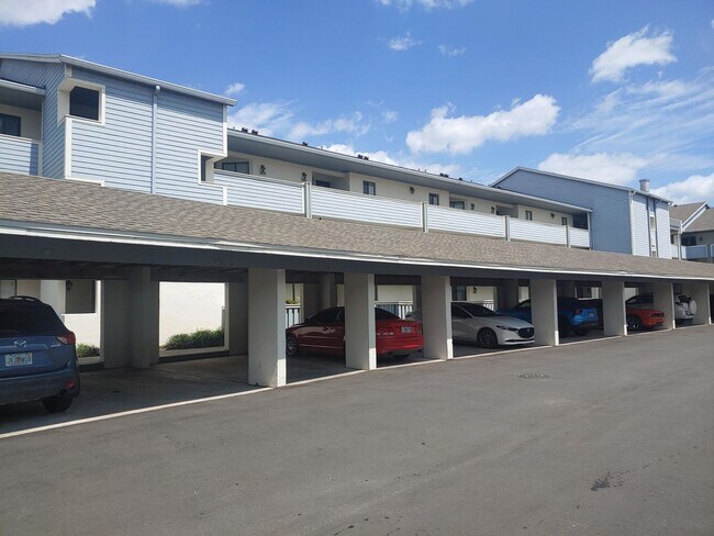 Primary Photo - 2/2 condo for rent on Lake Fairview!