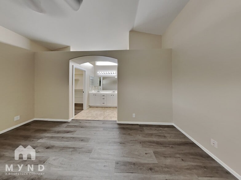Building Photo - 3415 White Stallion Ct