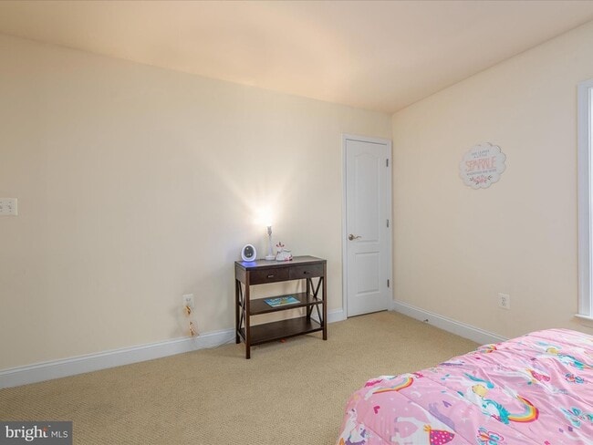 Building Photo - 171 Lackawanna Ln