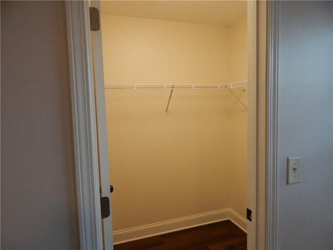 Building Photo - 2441 Melton Common Dr