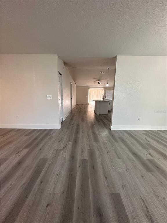 Building Photo - 40 Willow Run