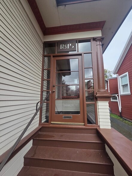 Building Photo - 1815 Francisco St