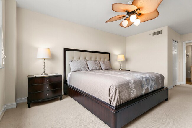 Building Photo - 3594 S Ocean Blvd