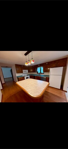 Building Photo - 69 Timberline Dr