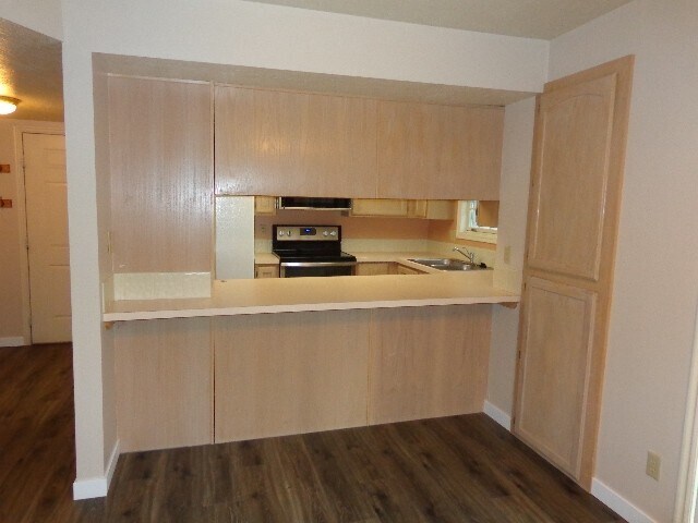 Building Photo - 954 Schneitter Cir