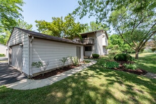 Building Photo - 801 Hughes Pl