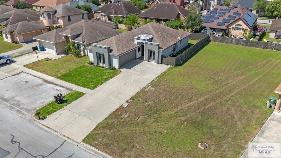 Building Photo - 2170 Portofino Blvd