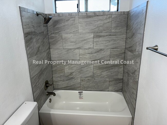 Building Photo - 6460 Nacimiento Ave