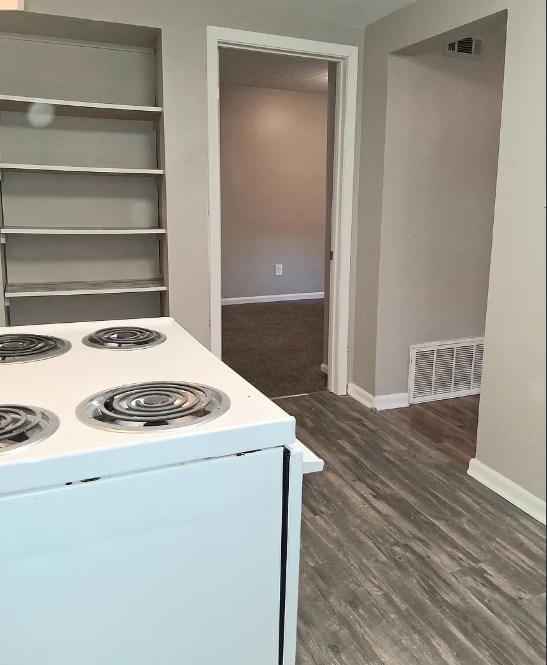 Building Photo - 3506 Kahlert Ave