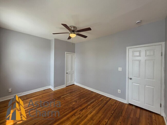Building Photo - 607 E 41st St