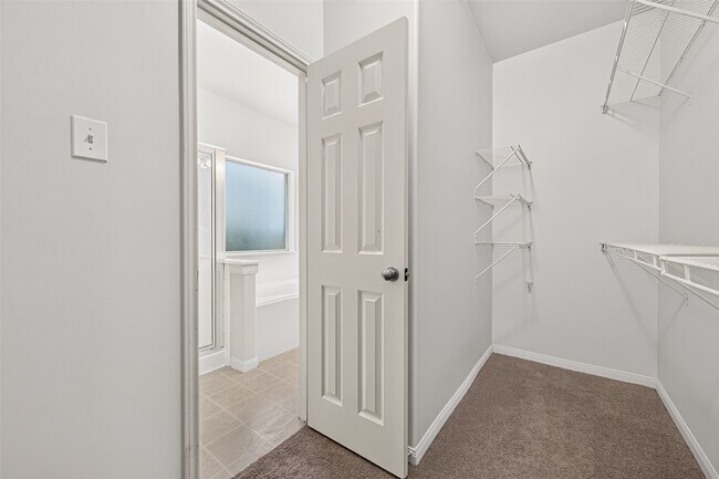 Building Photo - 16618 Pademelon Dr