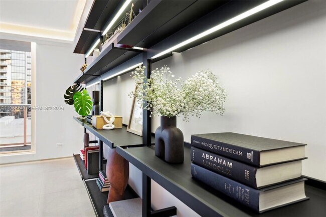 Building Photo - 2301 Collins Ave